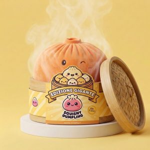 Giant Dumpling Squishy Arancione nel suo cestino di bambù per vapore